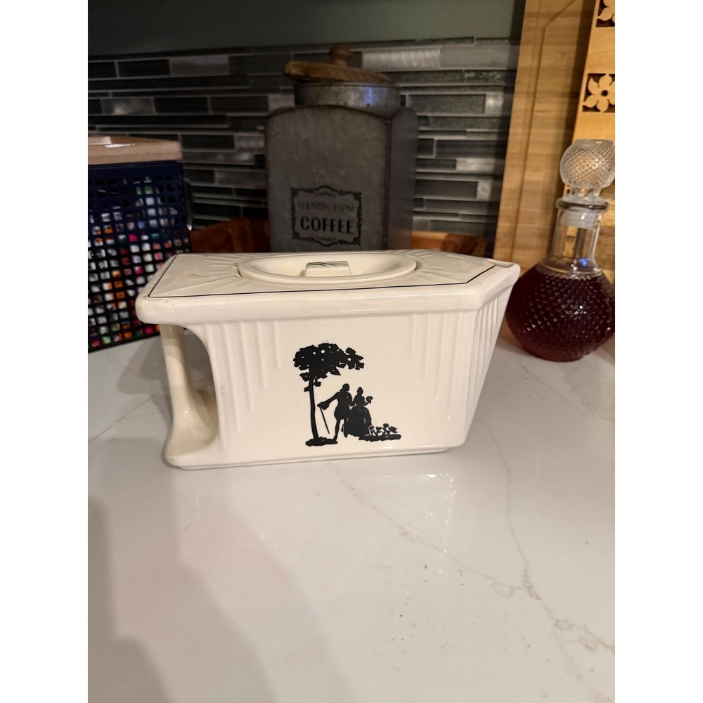 Vintage Art Deco Kelvinator Refrigerator Pitcher Gem Clay Forming Co Ohio 1930s